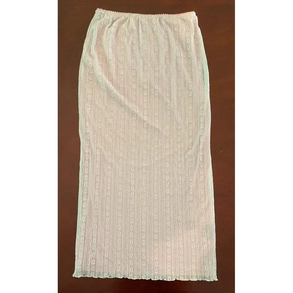 Elegant White Midi Skirt - Picture 5 of 11